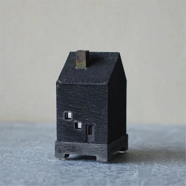 HOUSE INCENSE POT 飄煙小屋 - Sumi