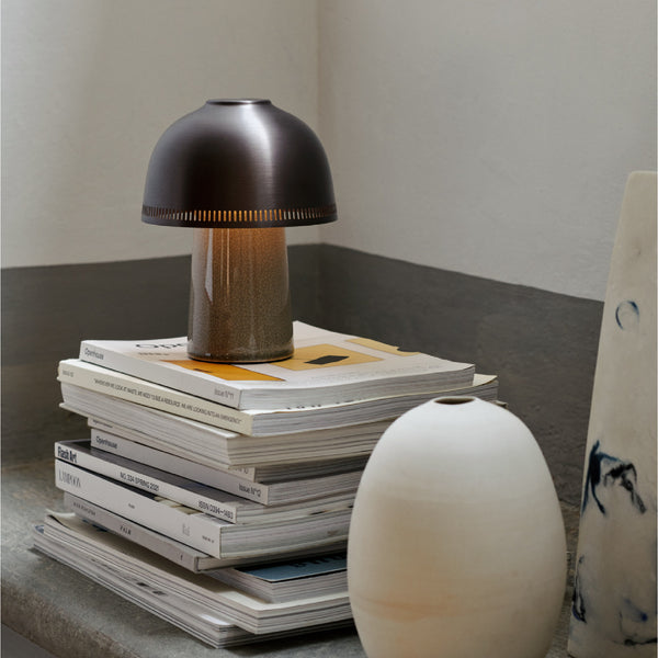 Raku SH8 Table Lamp 充電式檯燈 &Tradition