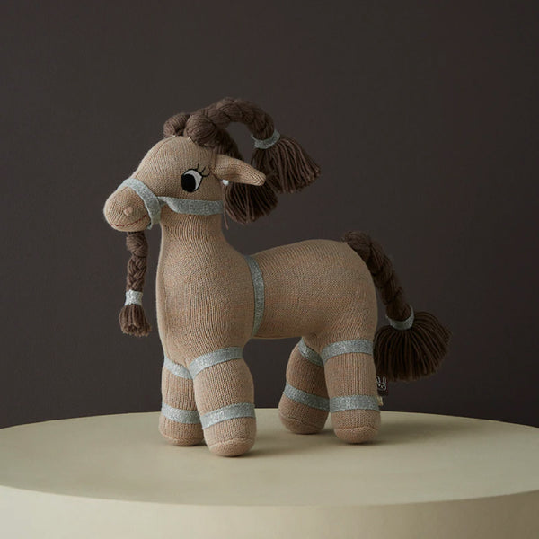 Billy Goat Light Khaki 小山羊公仔抱枕 OYOY