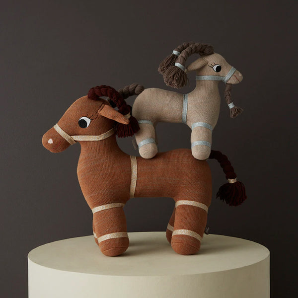 Billy Goat Light Khaki 小山羊公仔抱枕 OYOY