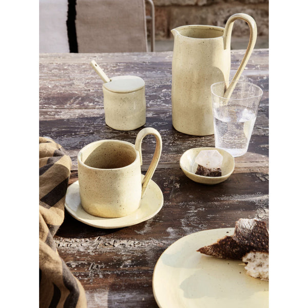 Flow Plate Large Yellow Speckle 手工陶瓷餐碟 大號 Ferm Living