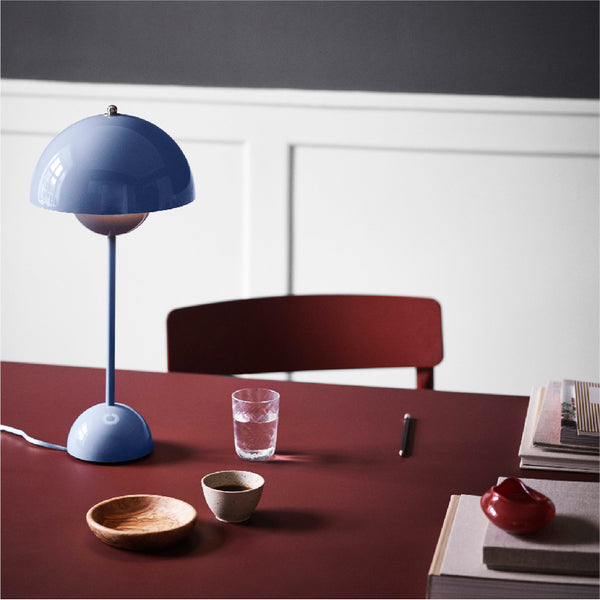 &Tradition Flowerpot VP3 Table Lamp