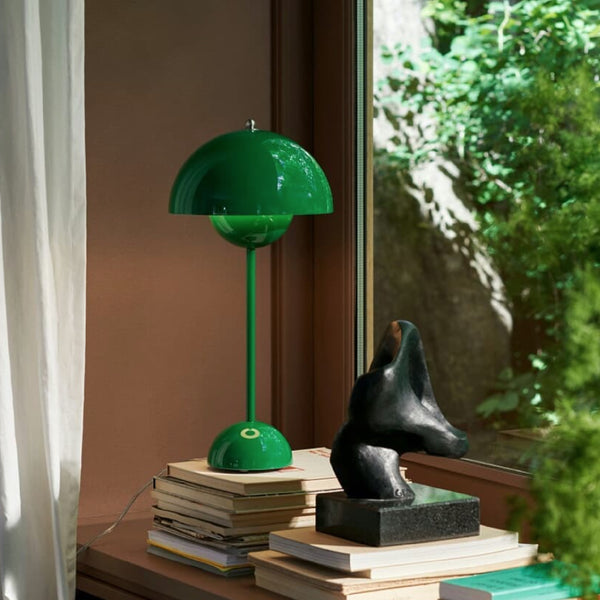 Flowerpot VP9 Signal Green 充電式檯燈