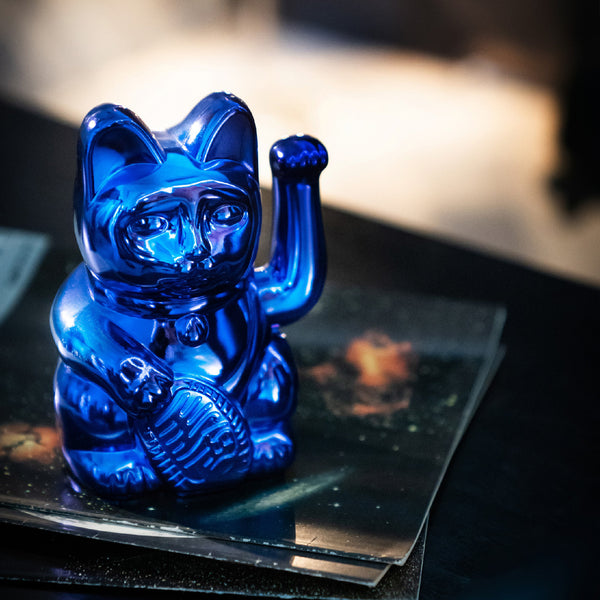 Lucky Cat Cosmic Edition Mars - Shiny Blue 星球系列幸運招財貓 - 地球 Donkey