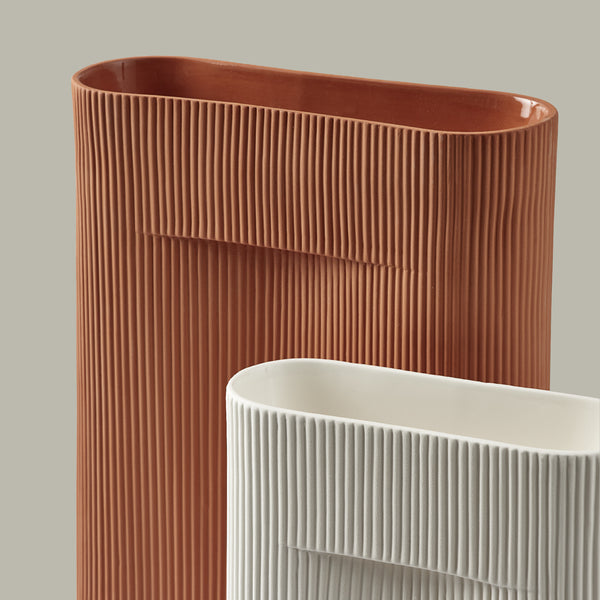 Ridge Vase H35 花瓶 Muuto