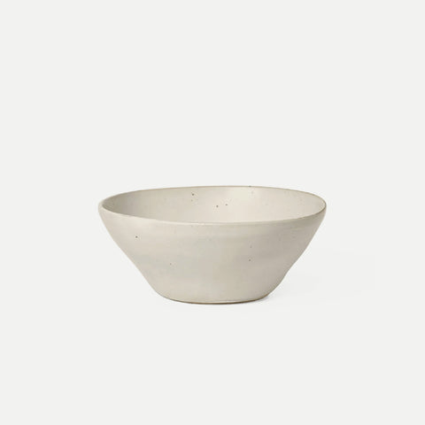 Flow Bowl Medium - Off-white Speckle 手工陶瓷碗 Ferm Living