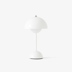 &Tradition Flowerpot VP9 Table Lamp